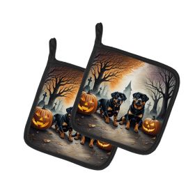 Rottweiler Spooky Halloween Pair of Pot Holders Kitchen Heat Resistant Pot Holders Sets Oven Hot Pads for Cooking Baking BBQ, 7 1/2 x 7 1/2